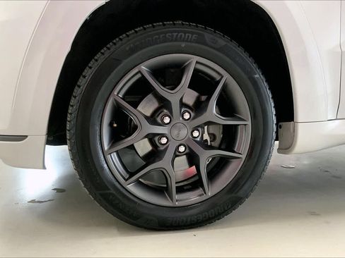 Used 2020 Jeep Grand Cherokee Limited X image 8