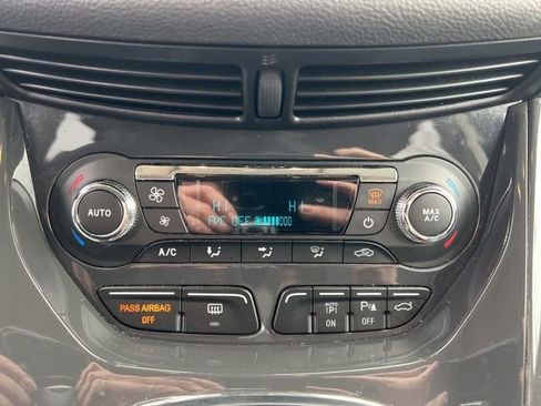 Used 2015 Ford Escape Titanium w/ Equipment Group 301A image 23