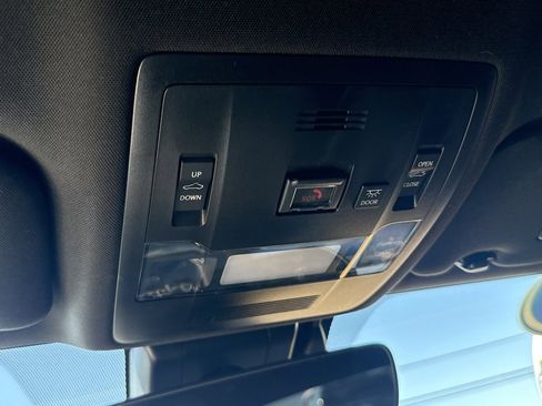 Used 2021 Lexus IS 350 F Sport image 28