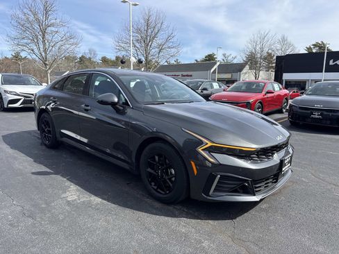 Used 2025 Kia K5 LXS image 9
