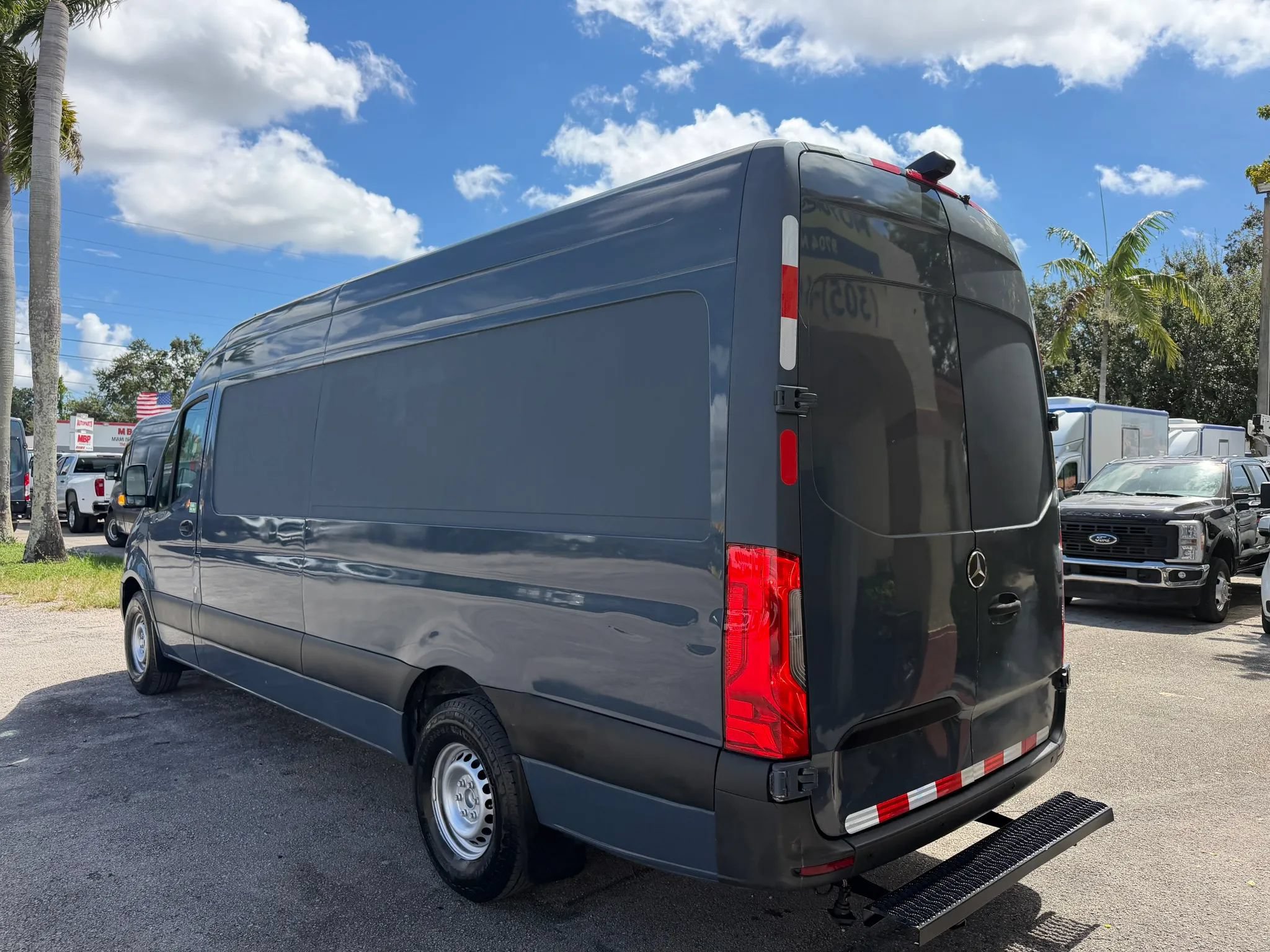 Used 2019 Mercedes-Benz Sprinter 170 image 3