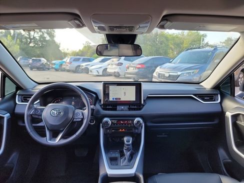 Used 2025 Toyota RAV4 XLE Premium FWD image 15