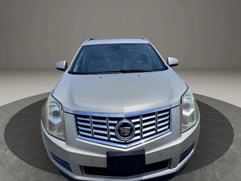 Used 2015 Cadillac SRX Luxury w/ Driver Awareness Package FWD image 7