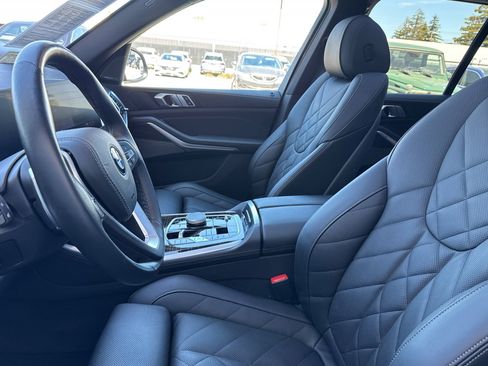 Used 2024 BMW X5 xDrive50e w/ Premium Package AWD/4WD image 5