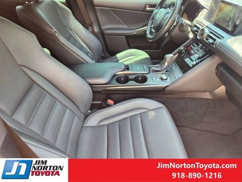 Used 2022 Lexus IS 350 F Sport w/ Navigation Package AWD/4WD image 16