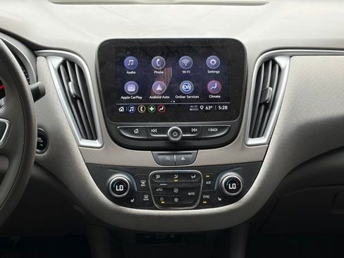 Used 2022 Chevrolet Malibu LT image 17