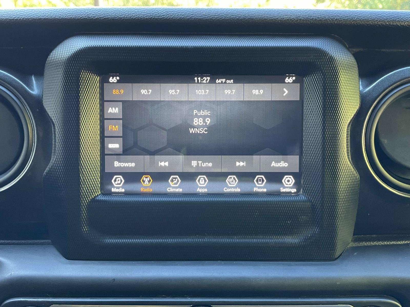 Used 2019 Jeep Wrangler Unlimited Sport AWD/4WD image 23