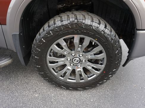 Used 2016 Nissan Titan Platinum Reserve AWD/4WD image 26