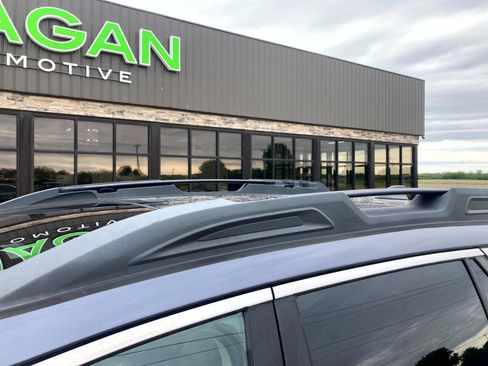 Used 2017 Subaru Outback 2.5i Limited AWD/4WD image 23