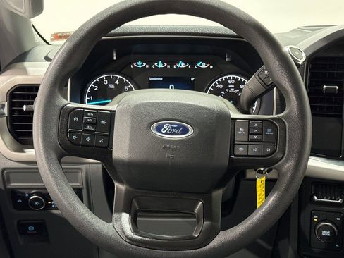Used 2022 Ford F150 XLT image 4