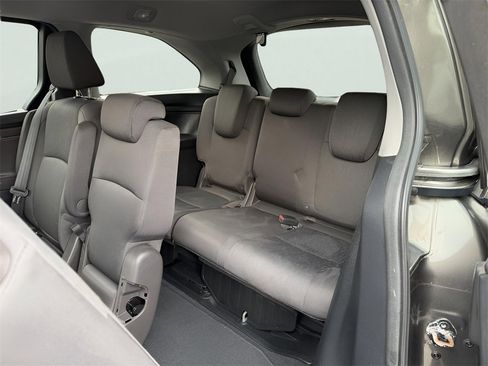 Used 2019 Honda Odyssey EX image 27