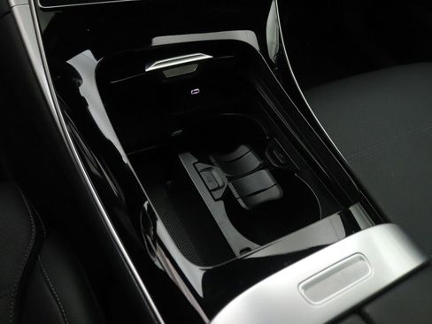 Used 2024 Mercedes-Benz C 300 Sedan image 14