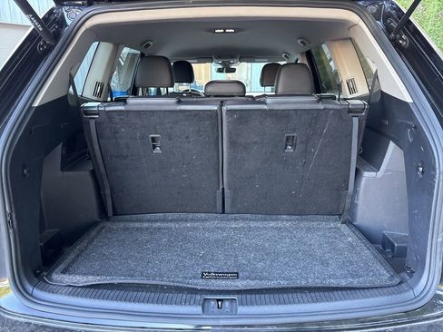 Used 2024 Volkswagen Atlas SE image 23