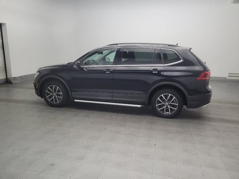 Used 2019 Volkswagen Tiguan SE w/ Panoramic Sunroof Package AWD/4WD image 3