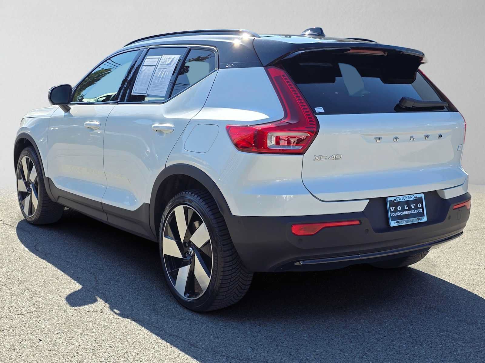 Certified 2023 Volvo XC40 Recharge Ultimate w/ Protection Package Premier AWD/4WD image 6
