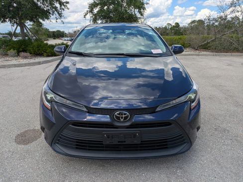 Used 2024 Toyota Corolla LE FWD image 12