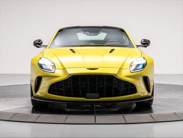 Used 2025 Aston Martin V8 Vantage Coupe RWD image 6