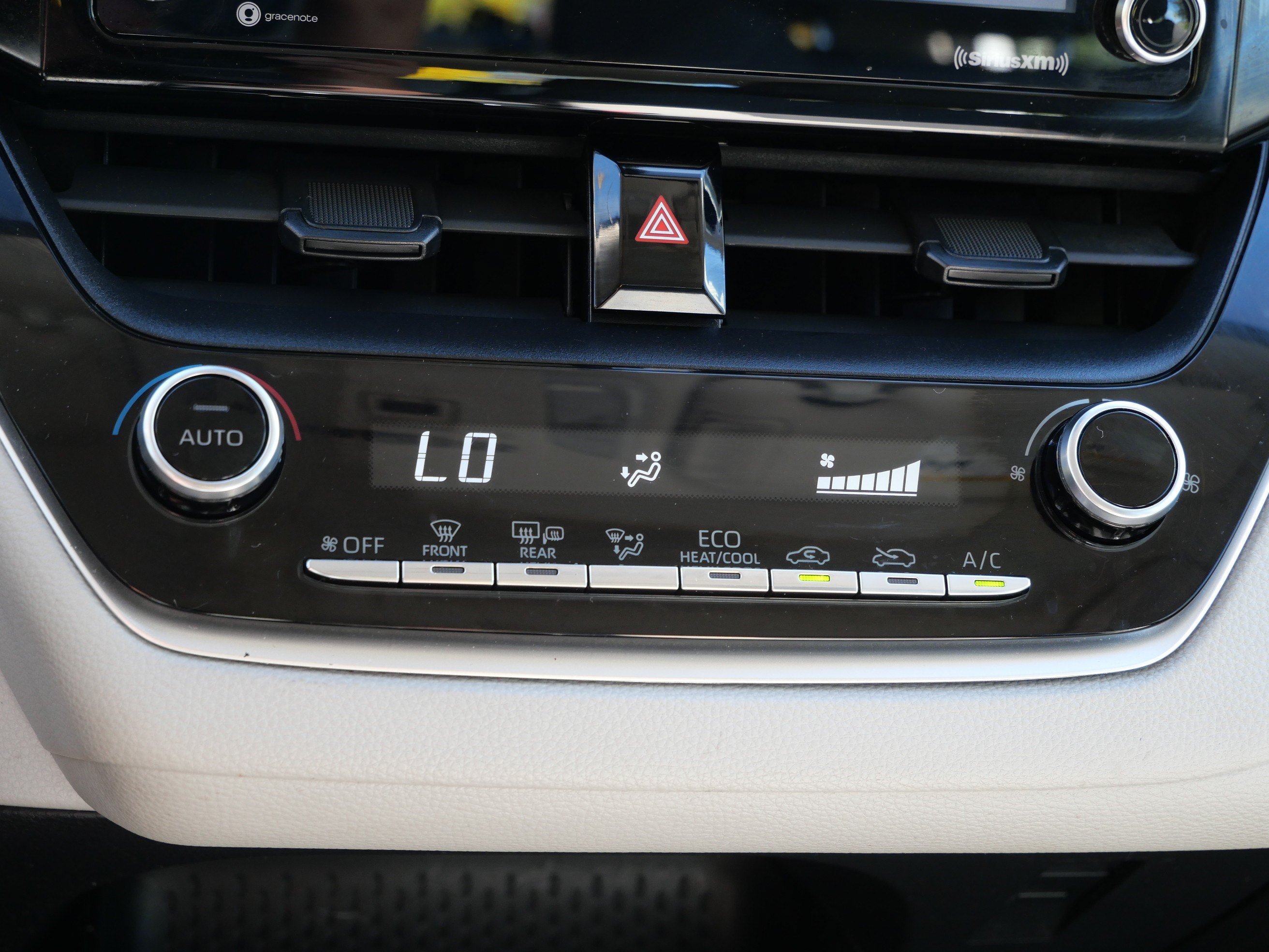 Used 2021 Toyota Corolla LE FWD image 23