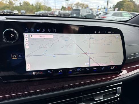 New 2026 Chevrolet Traverse Z71 w/ Driver Confidence Package image 27