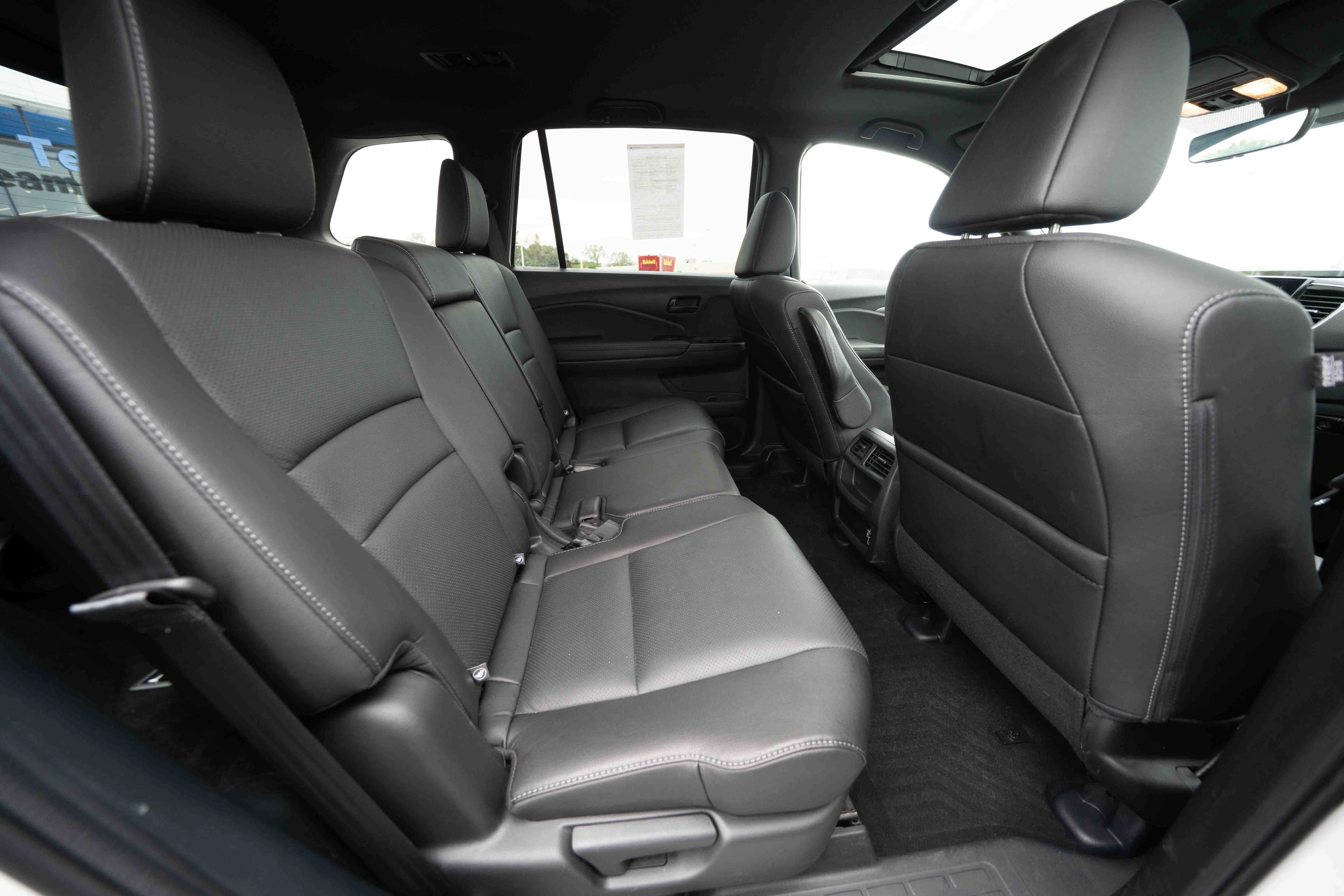 Used 2023 Honda Passport EX-L image 25