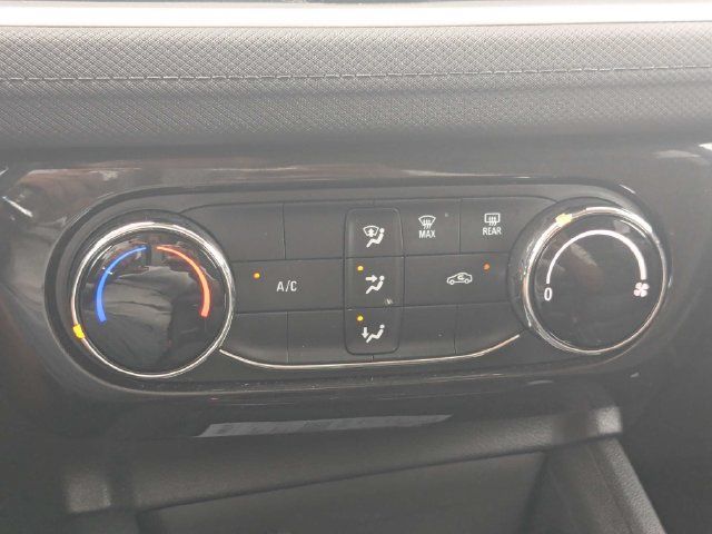 Used 2025 Chevrolet TrailBlazer LT FWD image 30