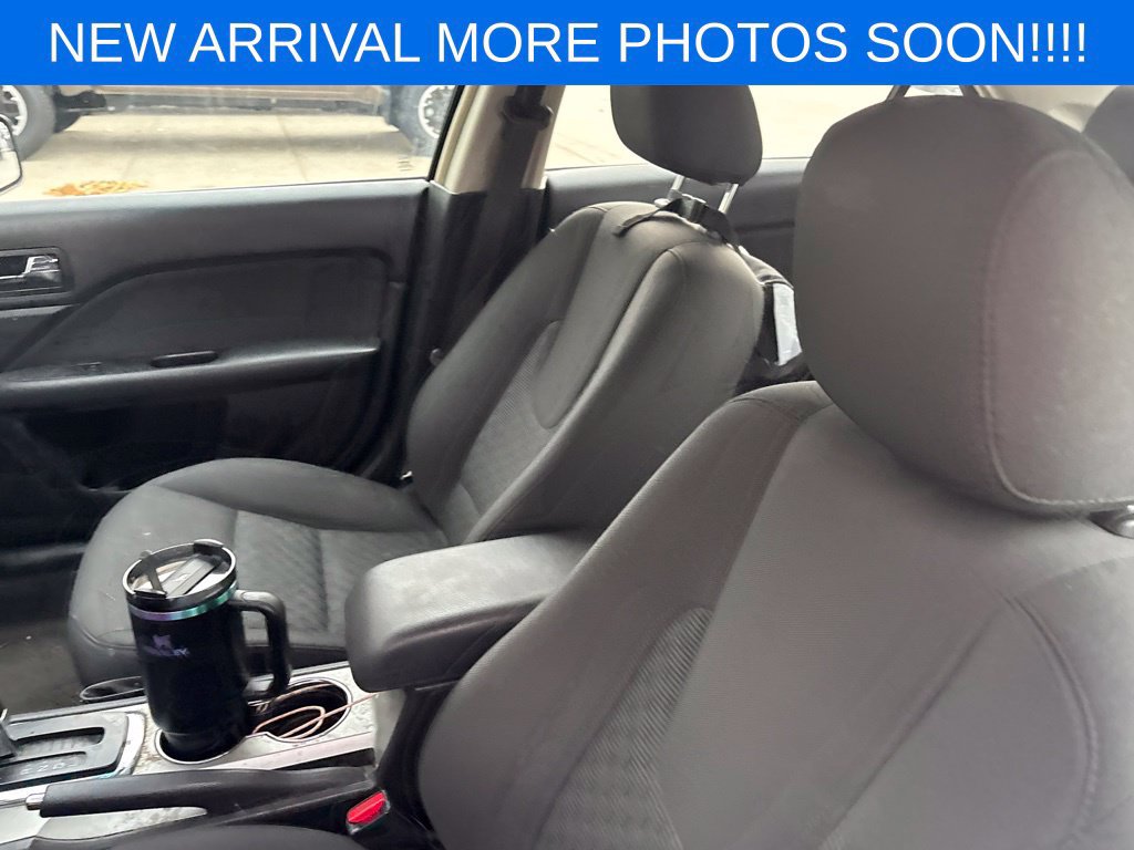 Used 2010 Ford Fusion SE FWD image 12
