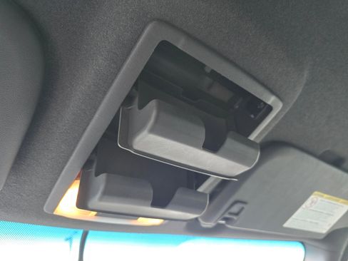 Used 2011 Ford F350 Lariat image 19