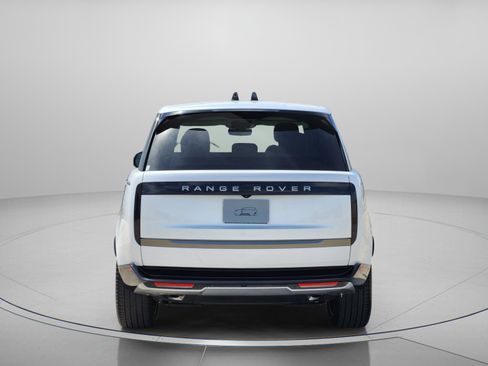 New 2026 Land Rover Range Rover SE image 4