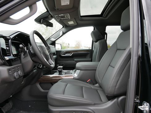 New 2026 Chevrolet Silverado 1500 LT Trail Boss w/ LT Trail Boss Premium Package AWD/4WD image 11