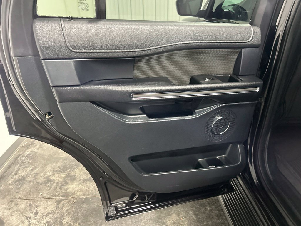 Used 2019 Ford Expedition XLT AWD/4WD image 15