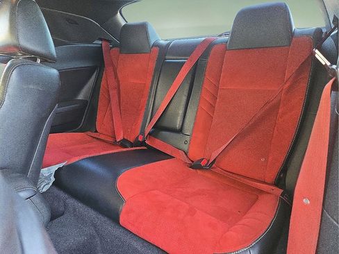 Used 2017 Dodge Challenger SRT Hellcat image 15