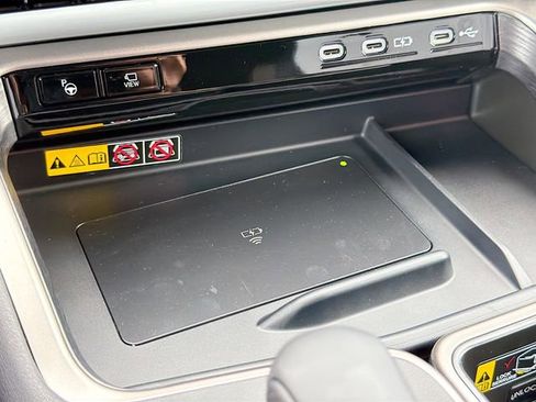 New 2026 Lexus TX 500h AWD image 32