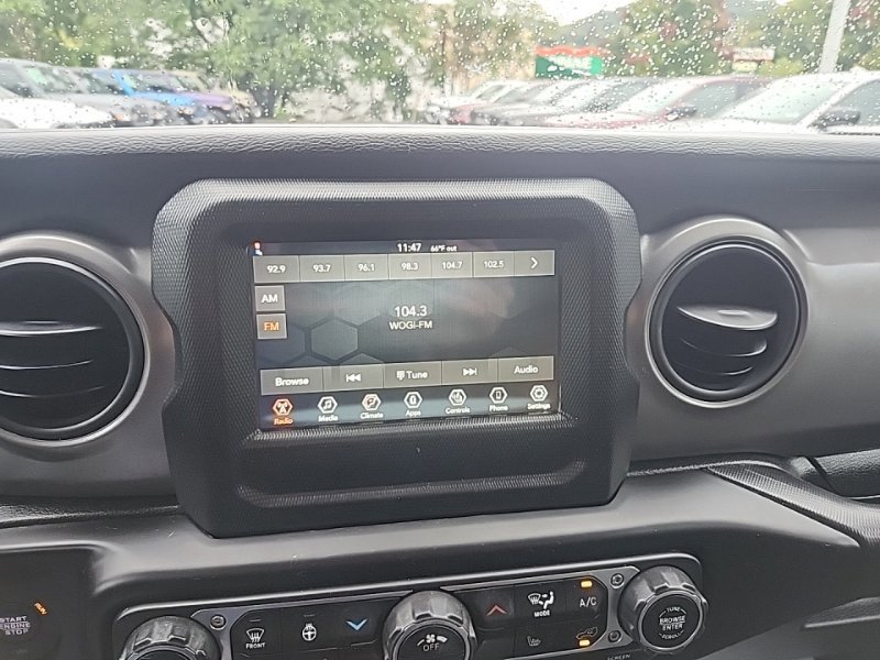 Used 2022 Jeep Wrangler Unlimited Sport AWD/4WD image 13