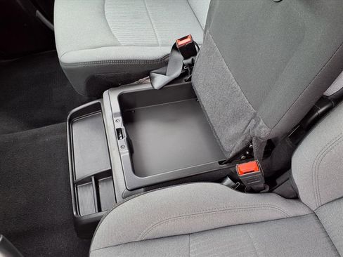 Used 2024 RAM 2500 Big Horn w/ Bed Utility Group image 19