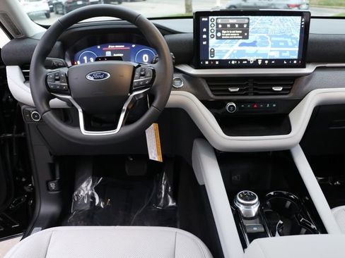 New 2026 Ford Explorer Platinum image 17