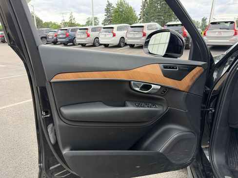 Used 2024 Volvo XC90 T8 Plus w/ Protection Package AWD/4WD image 7