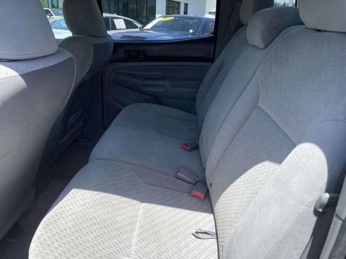 Used 2011 Toyota Tacoma PreRunner w/ SR5 Pkg #2 RWD image 10