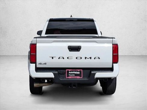 Certified 2025 Toyota Tacoma SR5 AWD/4WD image 7