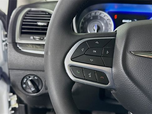 Used 2023 Chrysler 300 Touring L w/ Popular Equipment Group image 22