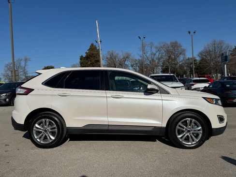 Used 2017 Ford Edge SEL w/ Equipment Group 201A image 2