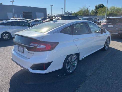 Used 2019 Honda Clarity Plug-In Hybrid image 5