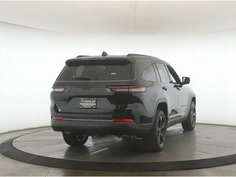 New 2026 Jeep Grand Cherokee L Limited w/ Limited Altitude Package image 7