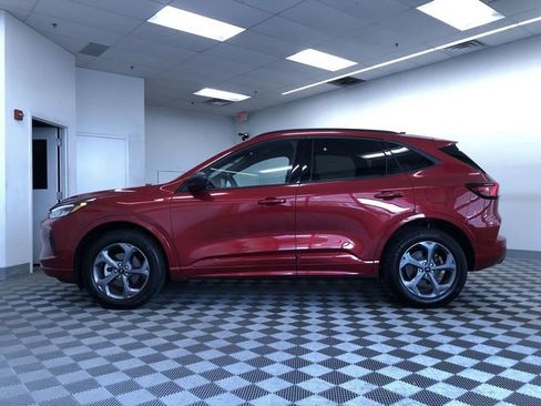 Used 2024 Ford Escape ST-Line w/ Tech Pack #1 AWD/4WD image 12
