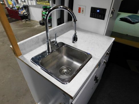 Used 2019 Ford Transit 250 148 Medium Roof image 42