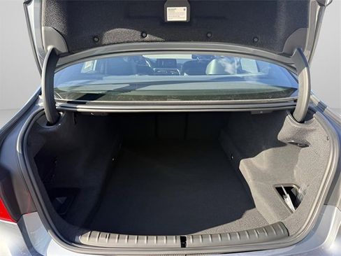 Used 2019 BMW 540i xDrive w/ Luxury Seating Package image 11