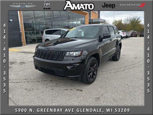Used 2018 Jeep Grand Cherokee Altitude AWD/4WD image 1