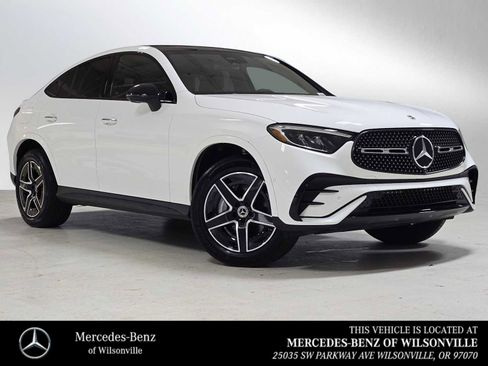 Certified 2025 Mercedes-Benz GLC 300 4MATIC image 1