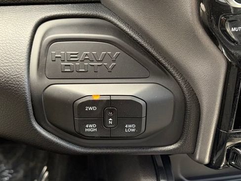 New 2026 RAM 2500 Laramie AWD/4WD image 26