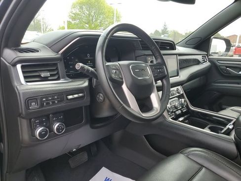Used 2024 GMC Yukon XL Denali AWD/4WD image 8