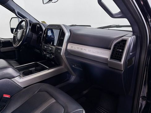 Used 2022 Ford F350 Platinum w/ Tremor Off-Road Package AWD/4WD image 26